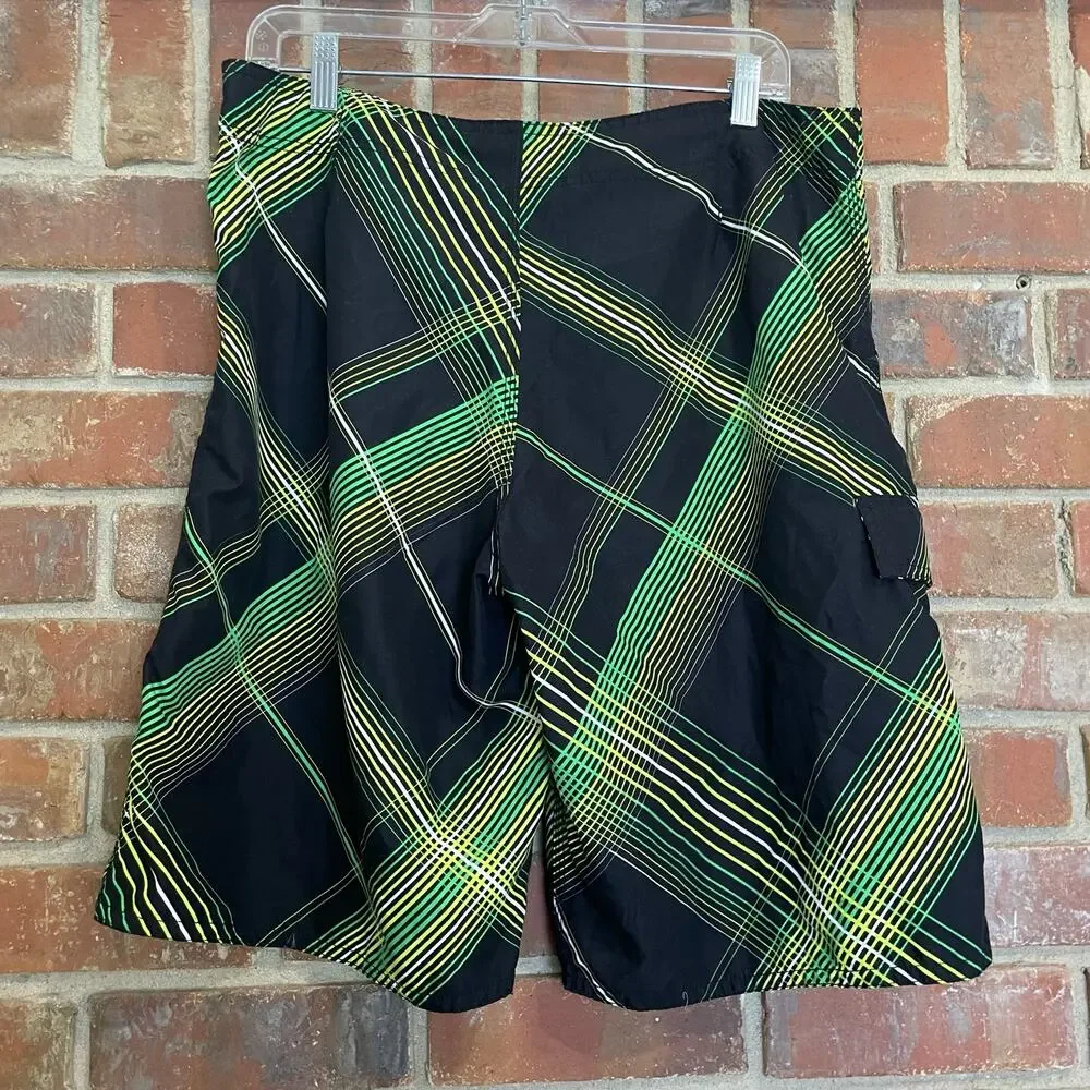 Point Zero Board  Shorts Size Large Plaid Black Green Yellow White‎ Swimwear